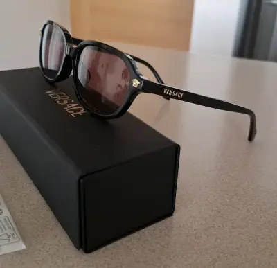 Gafas de sol Versace negras - miniatura 3