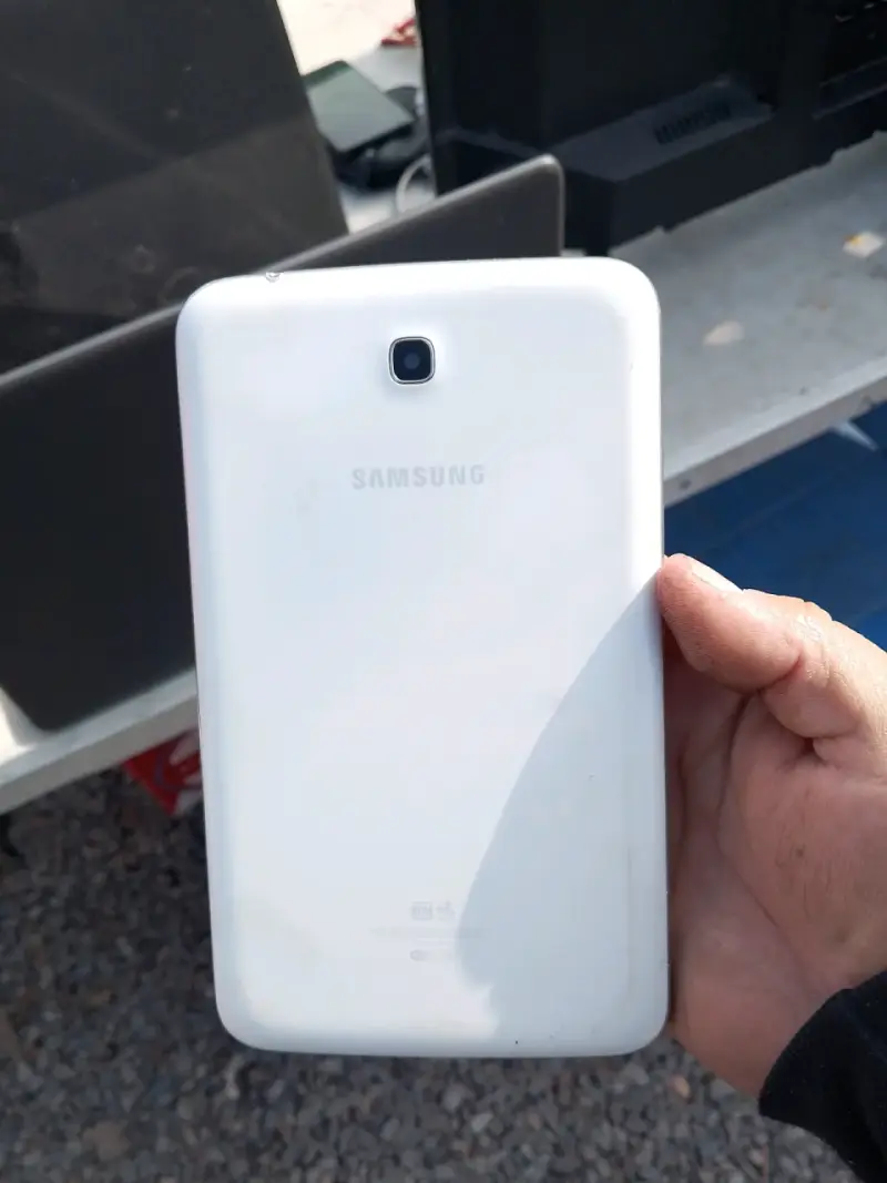 Tablet Samsung Galaxy blanca - 2