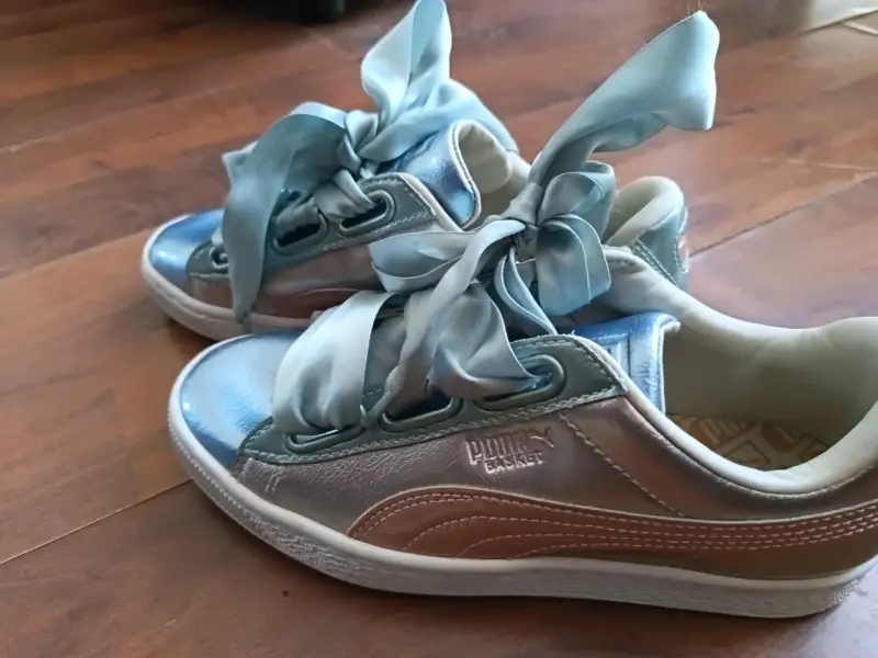 Zapatillas metálicas con lazo