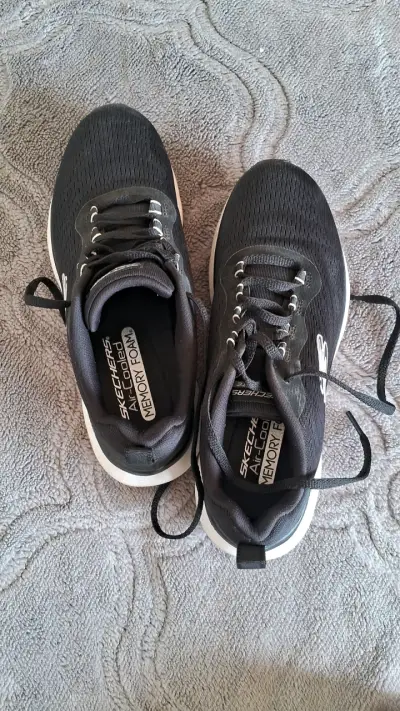 Zapatillas negras Skechers - miniatura 1