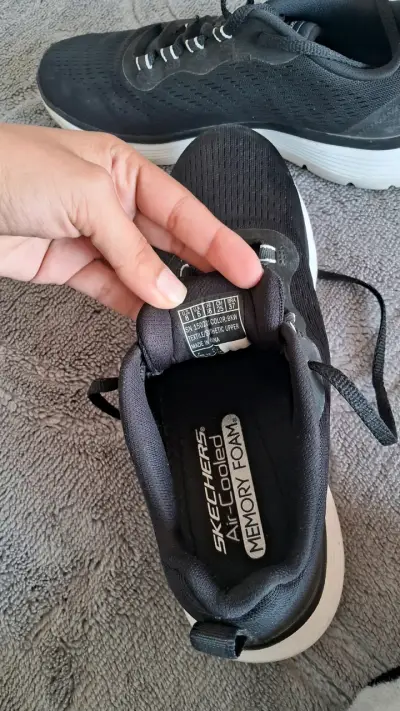 Zapatillas negras Skechers - miniatura 3