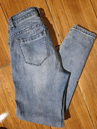 Jeans diseño moda - miniatura 3