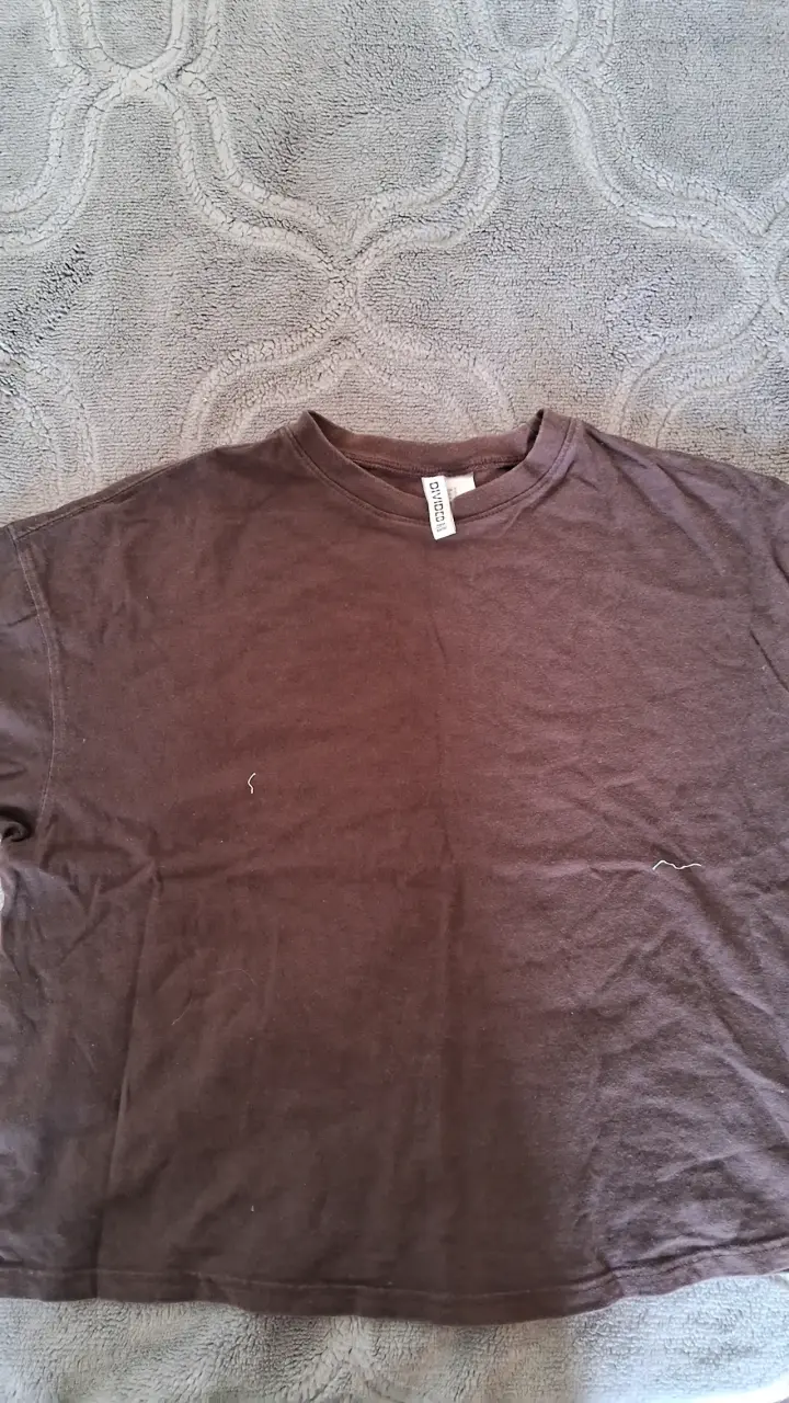 Polera marrón básica - 1