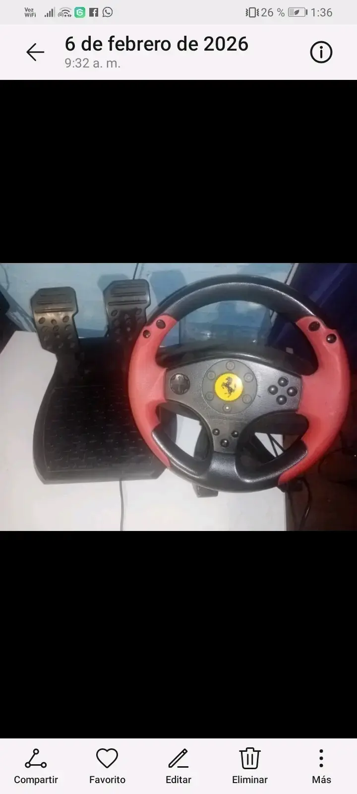 Volante con pedales para videojuegos - 1
