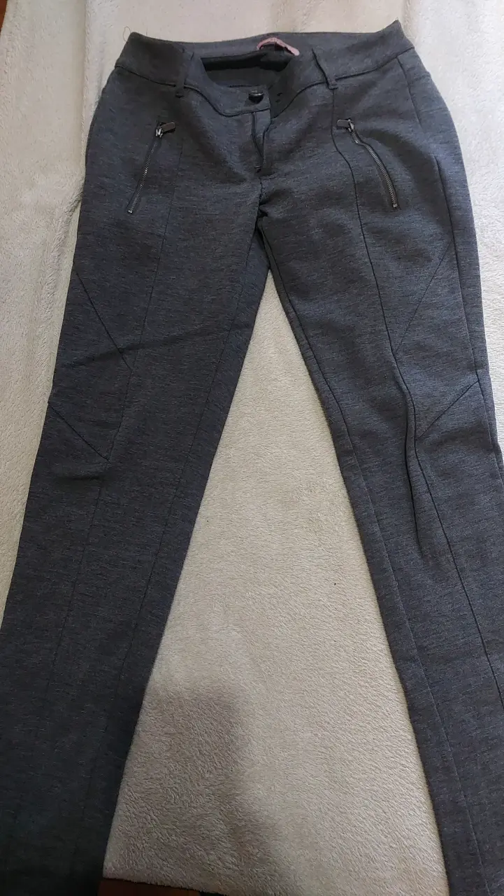 Pantalones grises mujer con bolsillos - 1