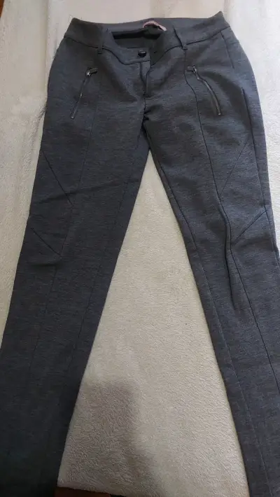 Pantalones grises mujer con bolsillos - miniatura 1