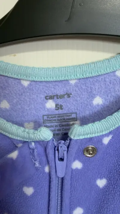 Pijama morado infantil con diseño - miniatura 2