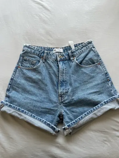 Shorts ZARA de mezclilla azul - miniatura 1