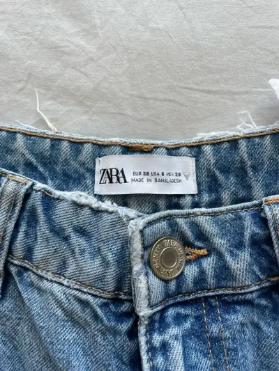 Shorts ZARA de mezclilla azul - miniatura 3