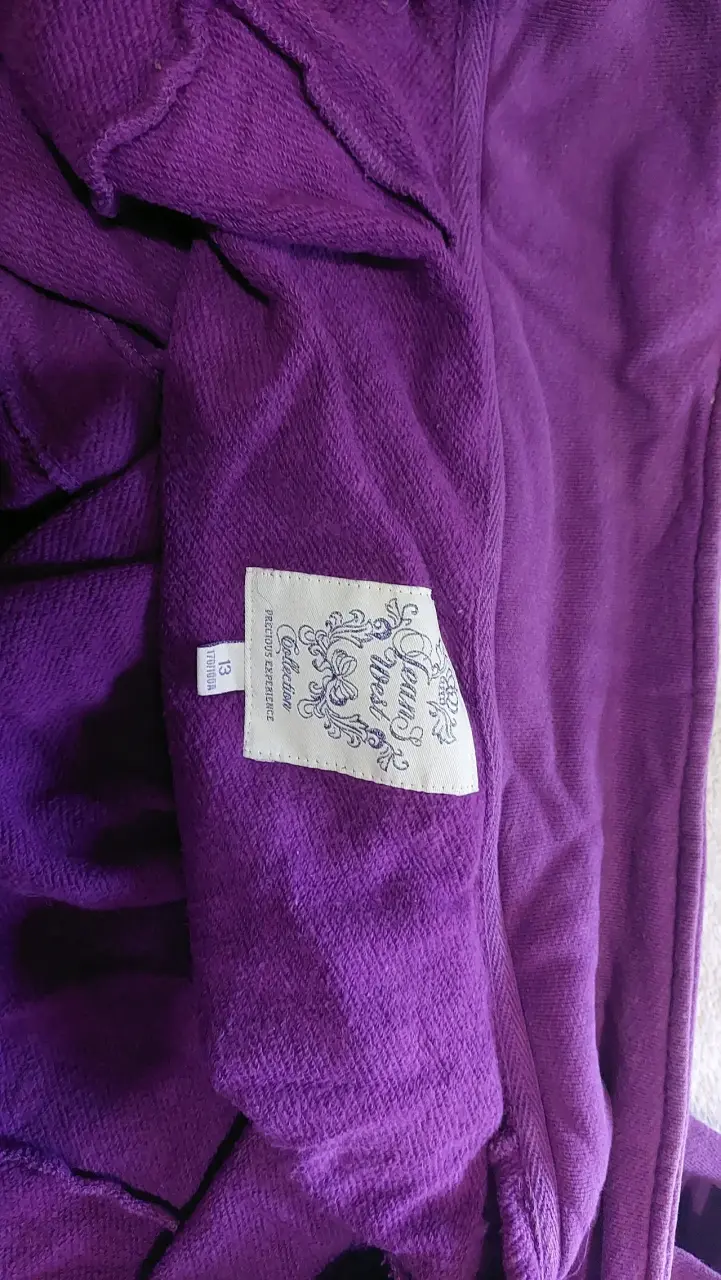Chaqueta morada con botones - 2