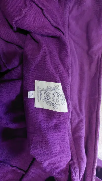 Chaqueta morada con botones - miniatura 2
