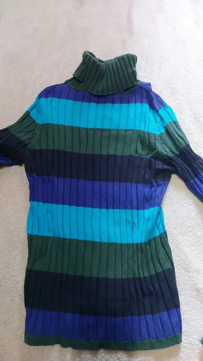 Jersey a rayas de cuello alto - miniatura 1