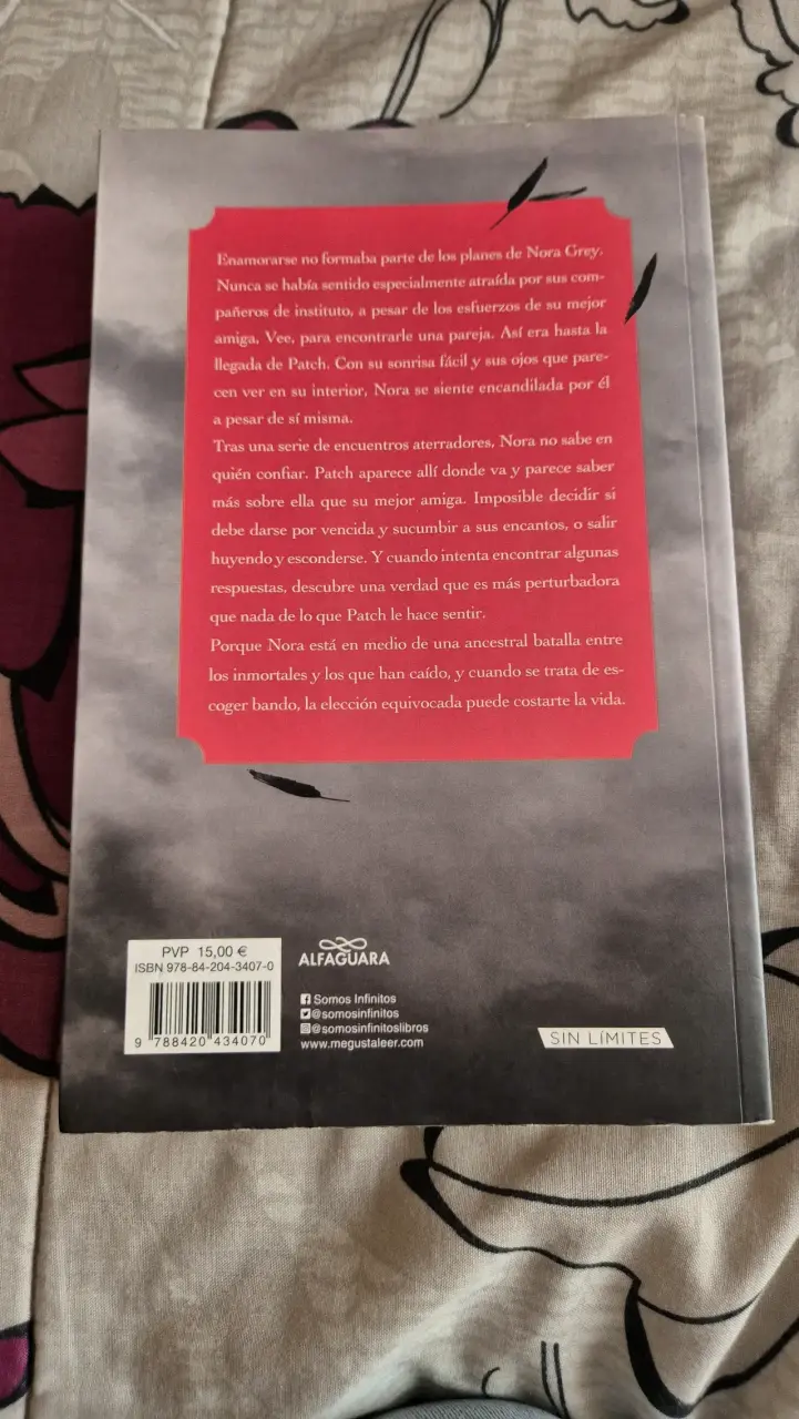 Libro 'Hush, Hush' de Becca Fitzpatrick - 3