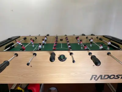 Mesa de taca taca Radost - miniatura 1