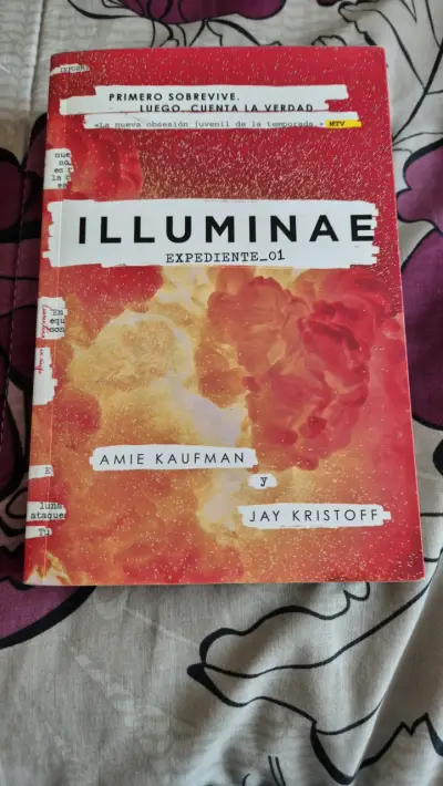 Libro Illuminae - Amie Kaufman - miniatura 1