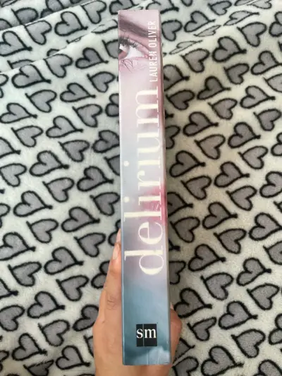 Libro 'Delirium' de Lauren Oliver - miniatura 3