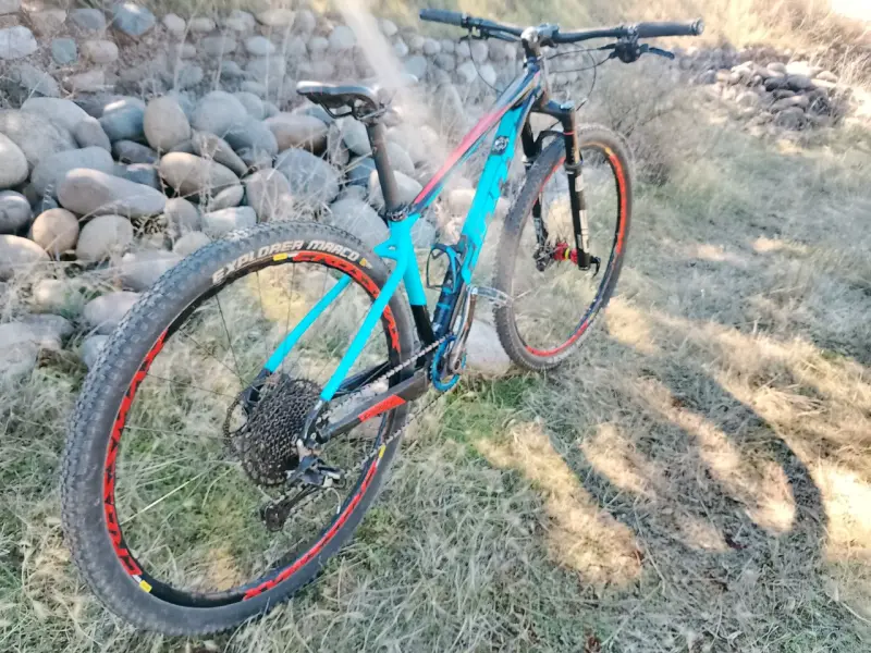 Bicicleta montaña Giant azul - 5