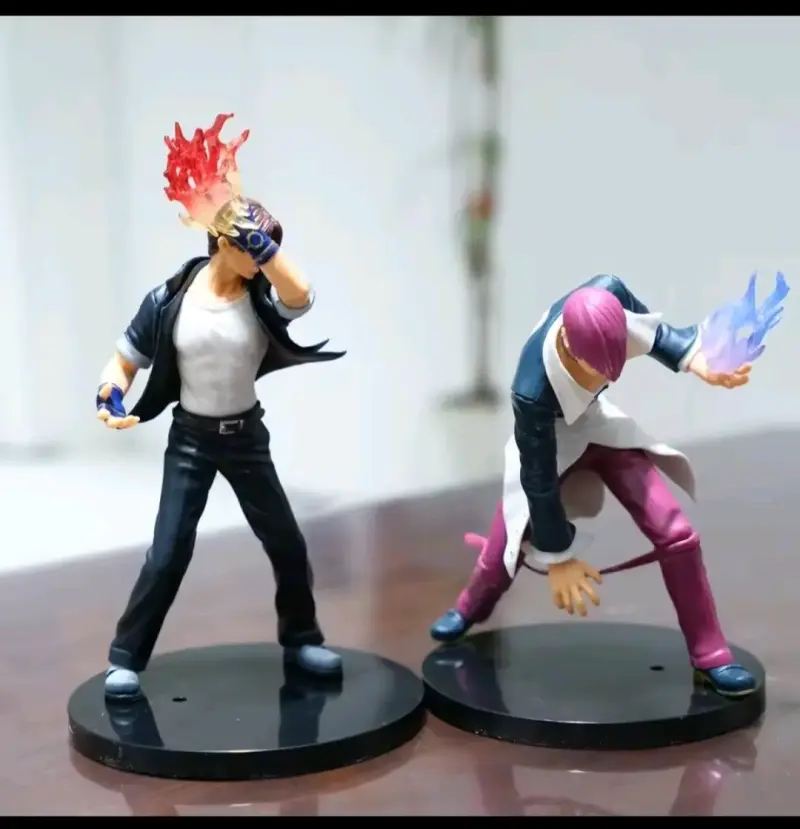 Figuras coleccionables con efecto fuego - 1
