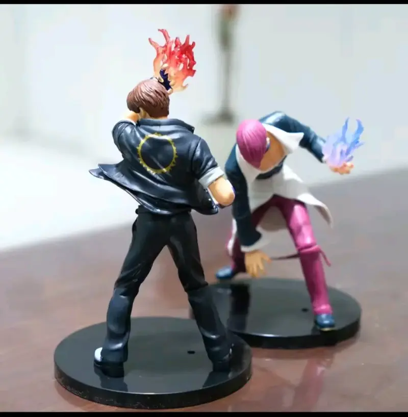 Figuras coleccionables con efecto fuego - 2
