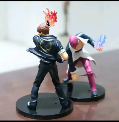 Figuras coleccionables con efecto fuego - miniatura 2