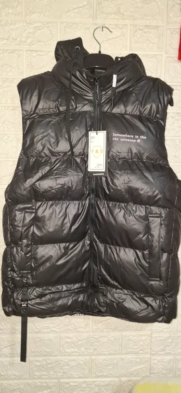 Chaleco negro con etiqueta - 3