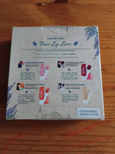 Pack bálsamos labiales Nivea Bridgerton - miniatura 2