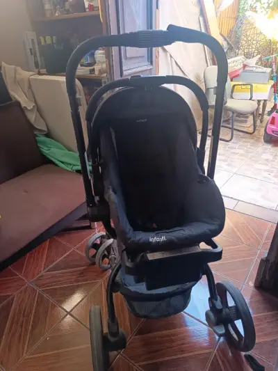 Coche de bebé Infanti negro - miniatura 1
