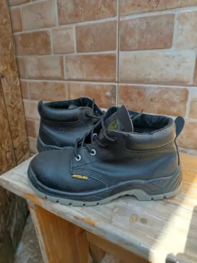 Botas de seguridad negras - miniatura 2