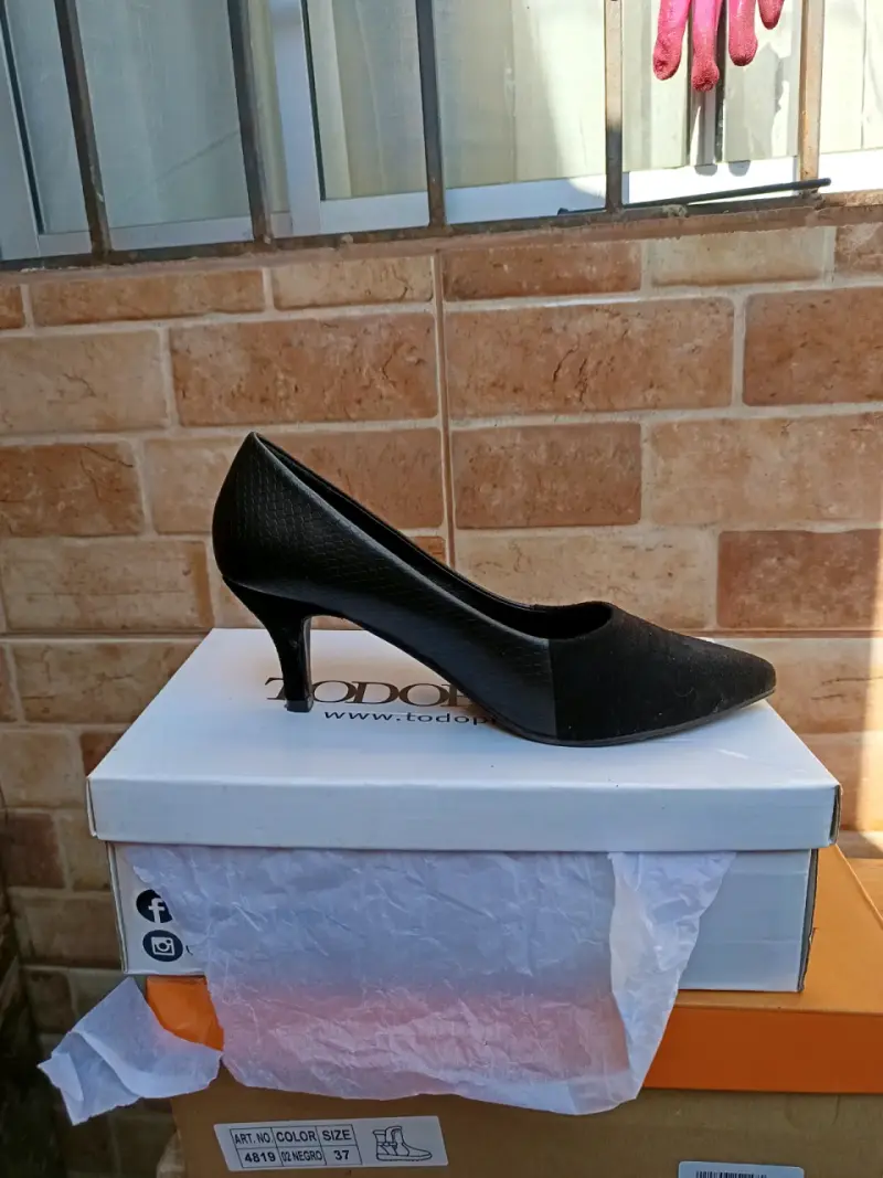 Zapato taco aguja negro - 1