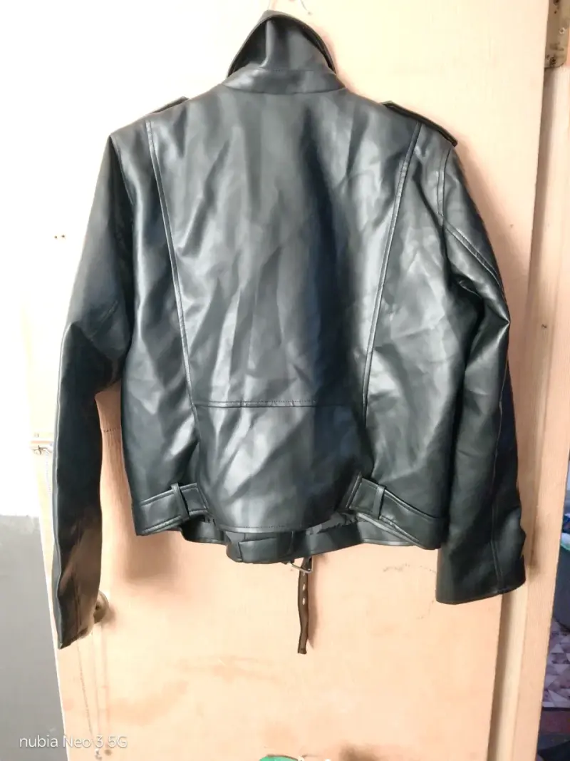 Chaqueta de cuero negra - 2