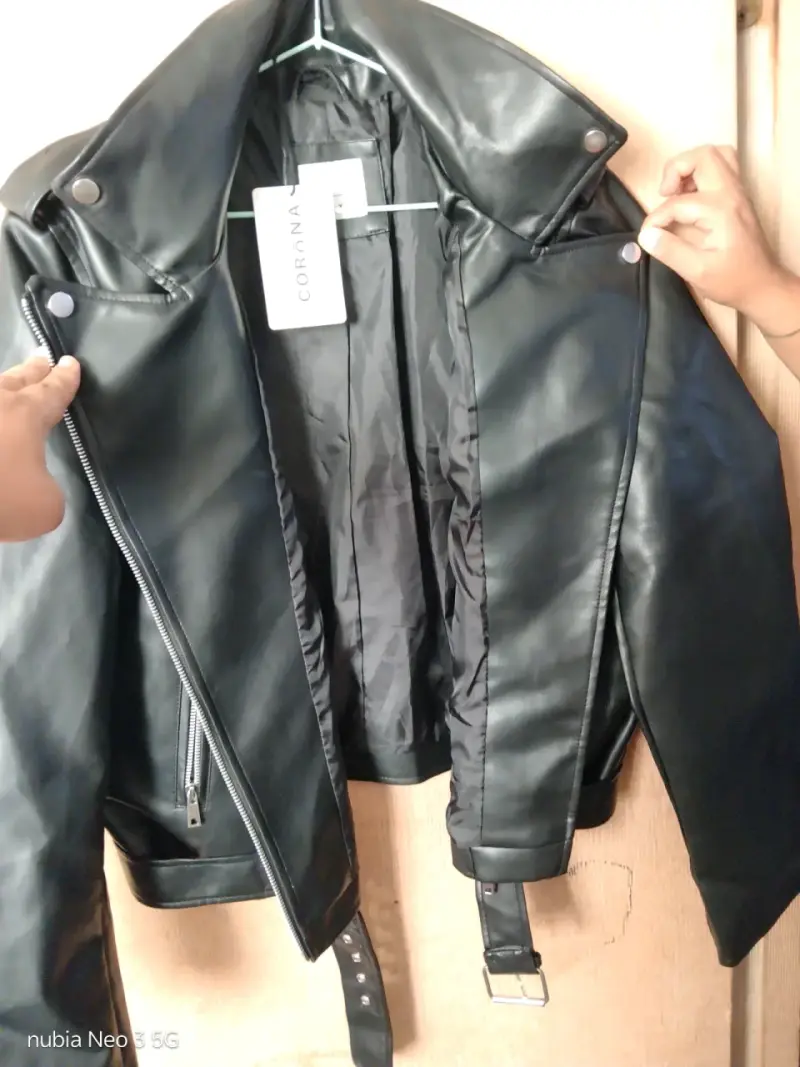 Chaqueta de cuero negra - 3