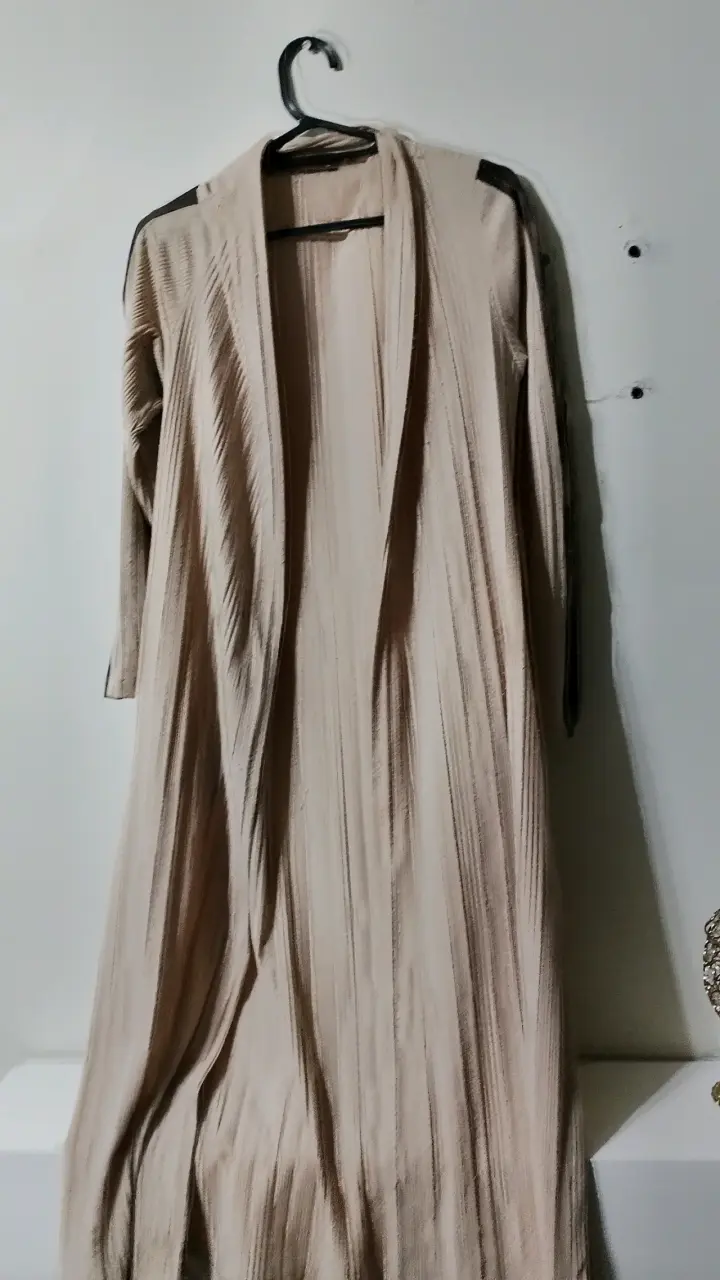 Kimono beige con botones decorativos - 2