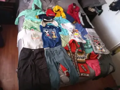 Lote de ropa infantil variada - miniatura 1