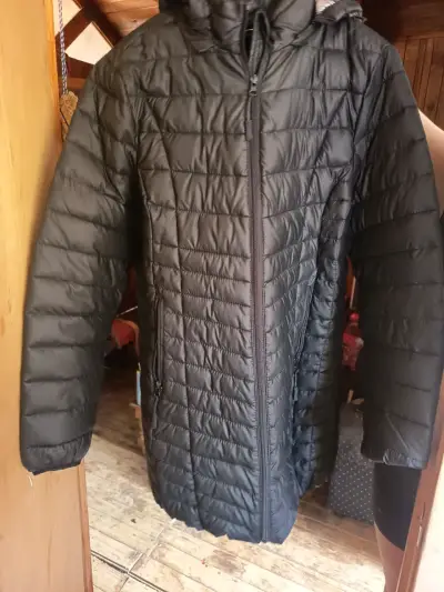 Chaqueta larga acolchada negra - miniatura 2