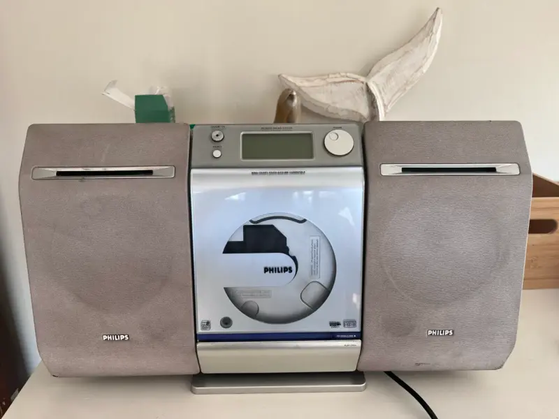 Equipo de música Philips con CD - 1