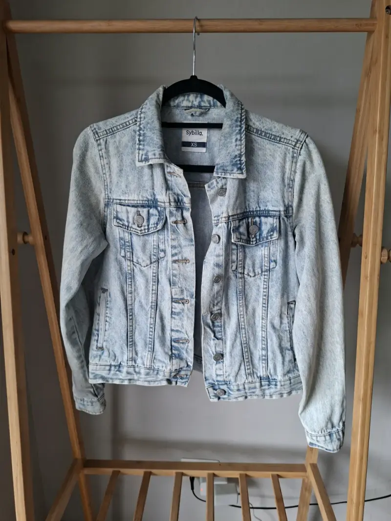 Chaqueta de mezclilla clara - 1