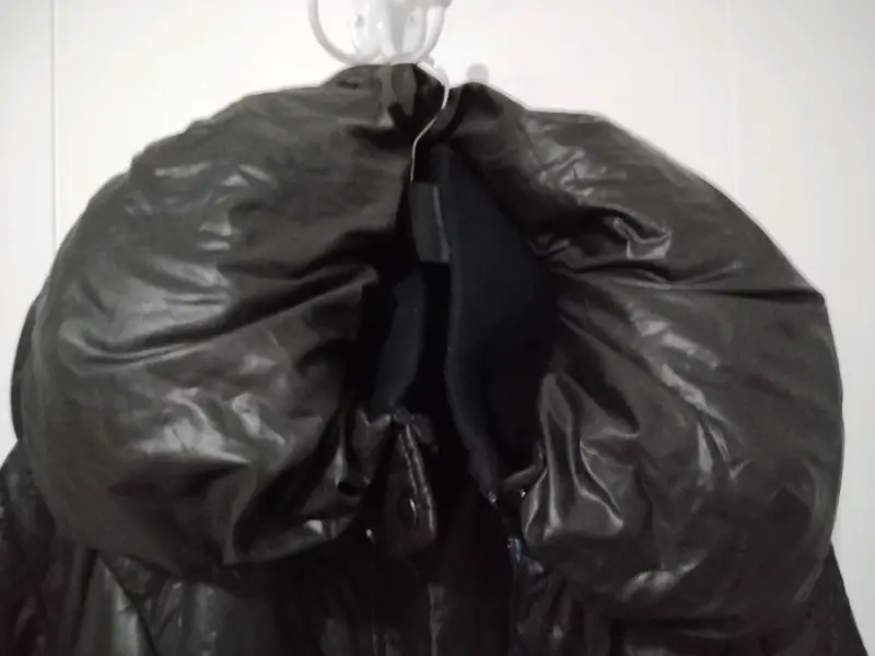 Chaqueta acolchada negra larga - 2