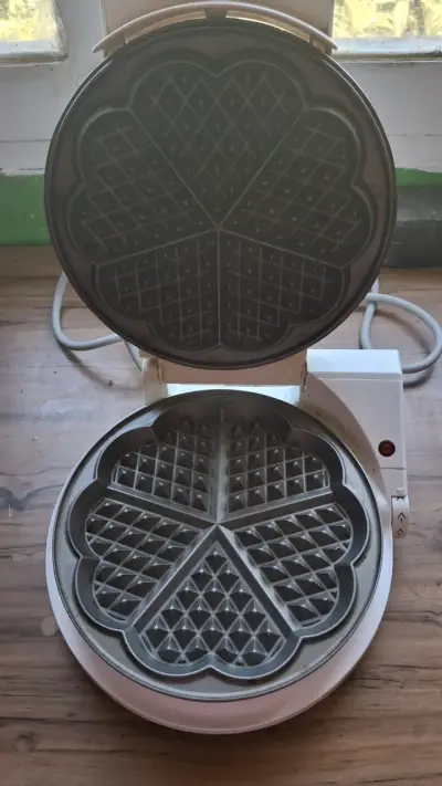 Wafflera eléctrica Bosch blanca - miniatura 6