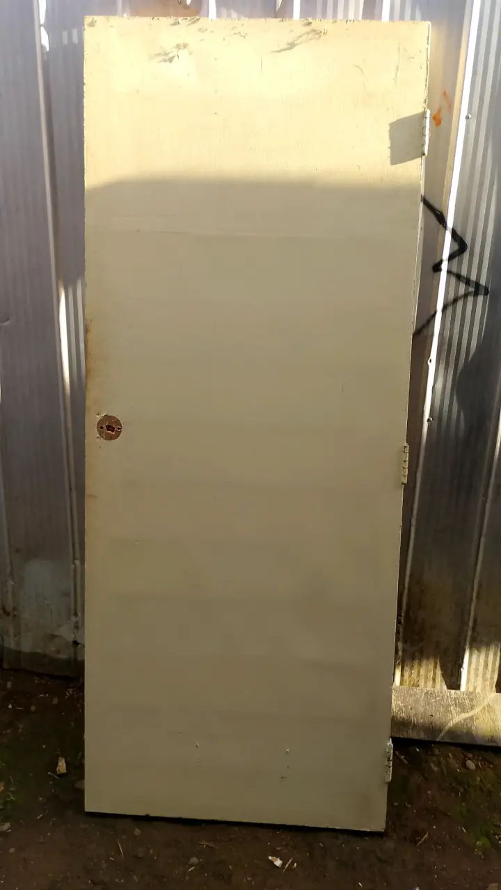 Puerta de madera usada