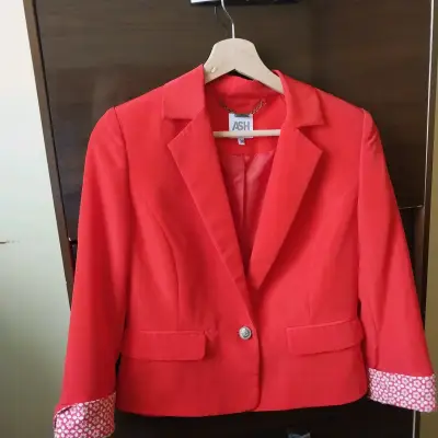Blazer rojo elegante - miniatura 1