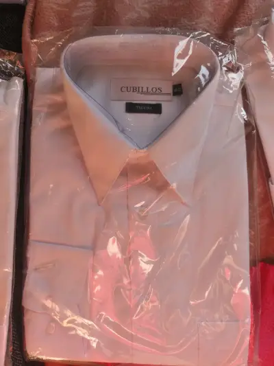 Camisa blanca y azul,Cubillos y Jayson Trevira - miniatura 1