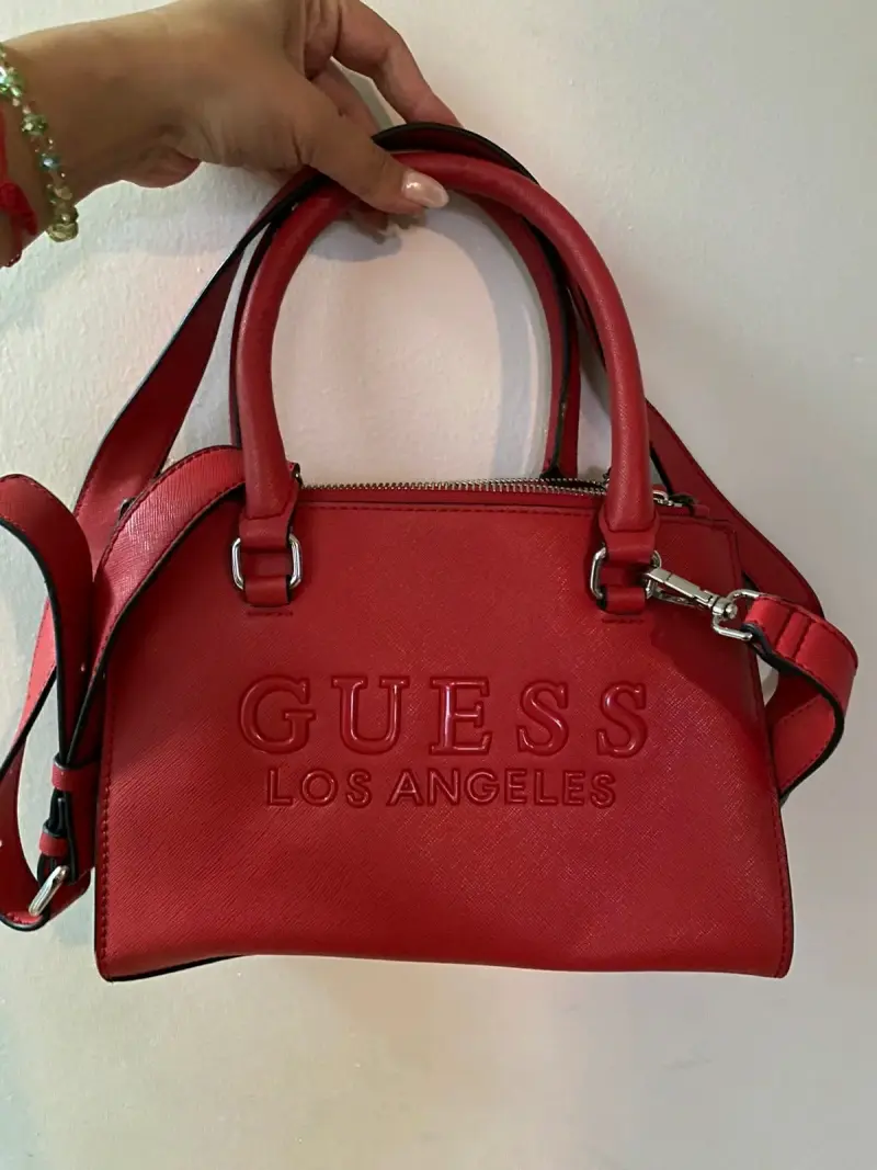 Bolso rojo Guess Los Angeles - 3