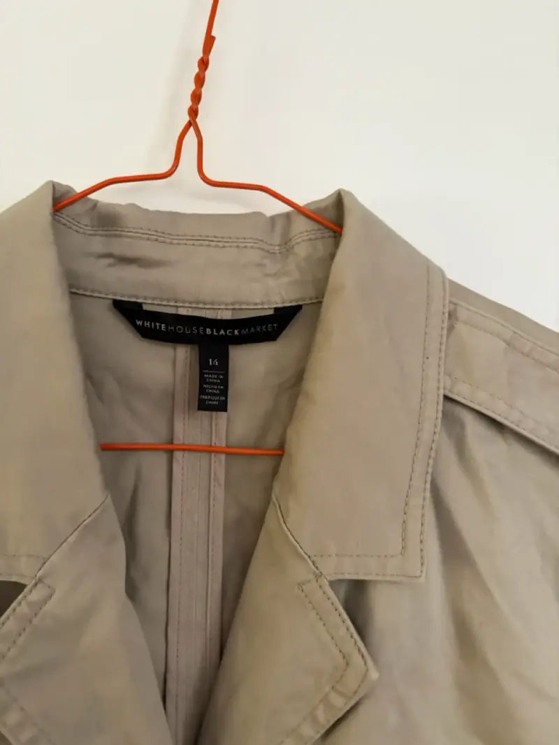 Chaqueta beige de mujer - 2