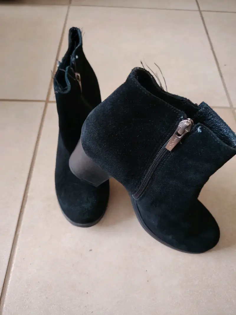 Botines grises sin detalles - 6