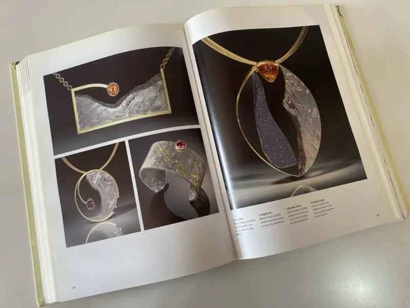 Libro Atlas de Joyería - 3