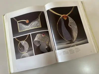 Libro Atlas de Joyería - miniatura 3