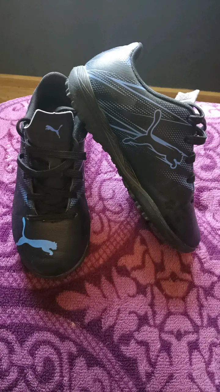 Zapatillas deportivas negras Puma - 1