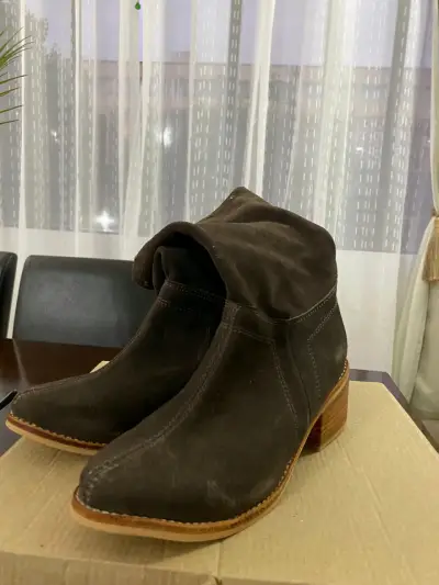 Botas de  cuero gamuza marrón - miniatura 4