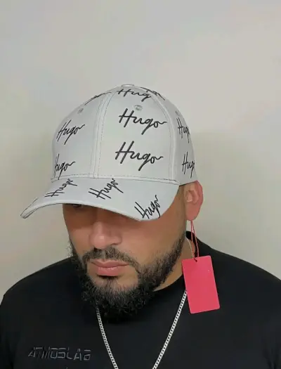 Gorra hugo B - miniatura 1