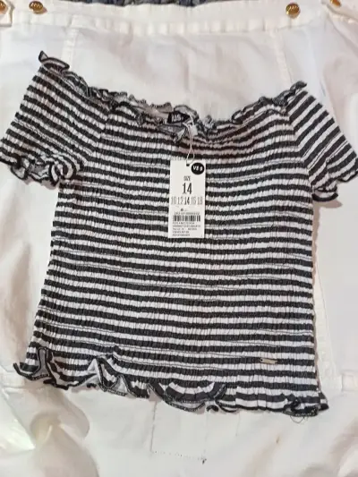 Blusa a rayas blanco y negro - miniatura 2